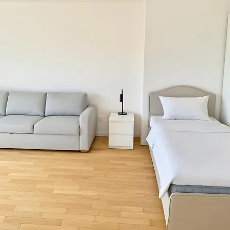 Modern With Balcony Near Vienna *