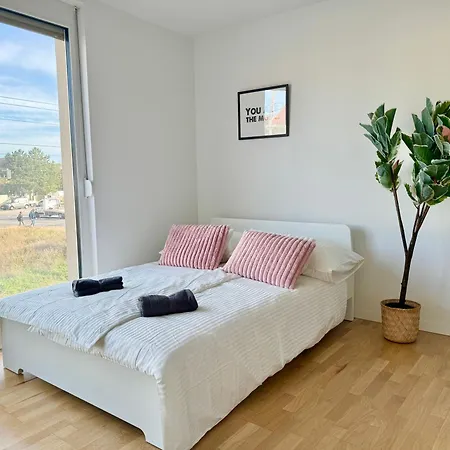 דירה Modern With Balcony Near Vienna